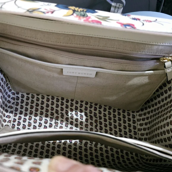 Tory Burch Parker Gabriella Floral Tote - Picture 6 of 6